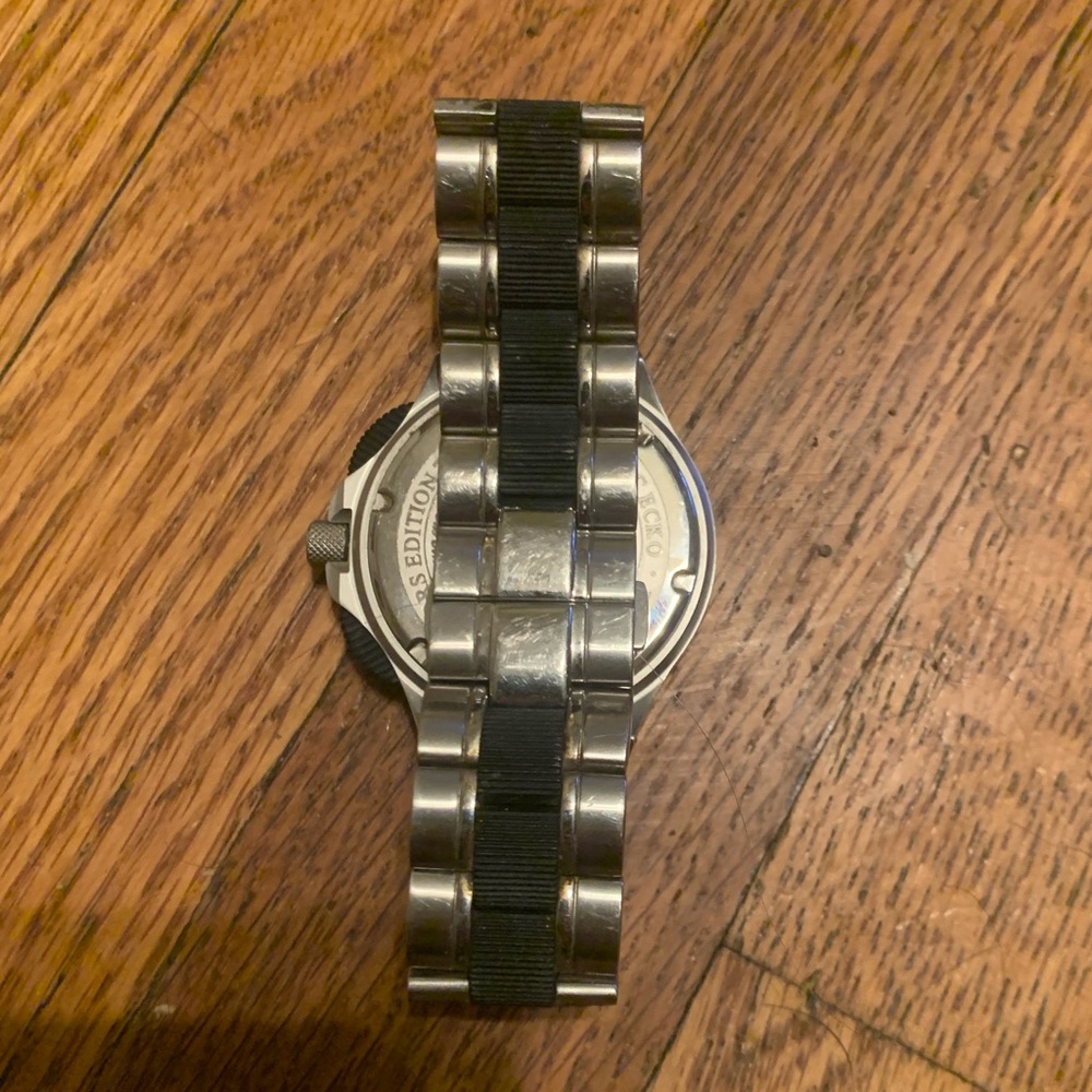 Marc Ecko Exclusive Collector’s Edition Watch - image 5